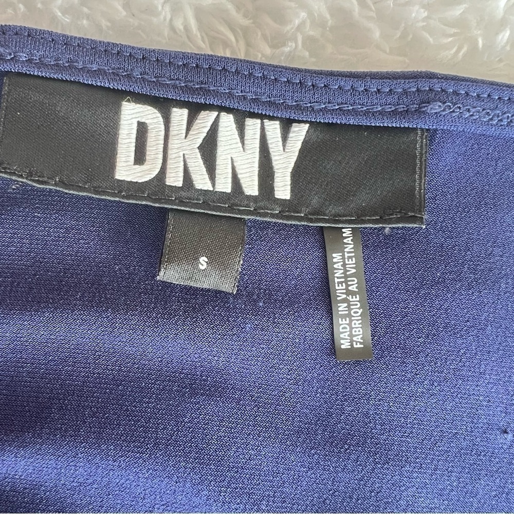 DKNY Ruched Short Sleeve Top in Cadet Blue NWOT SZ S - Picture 5 of 8